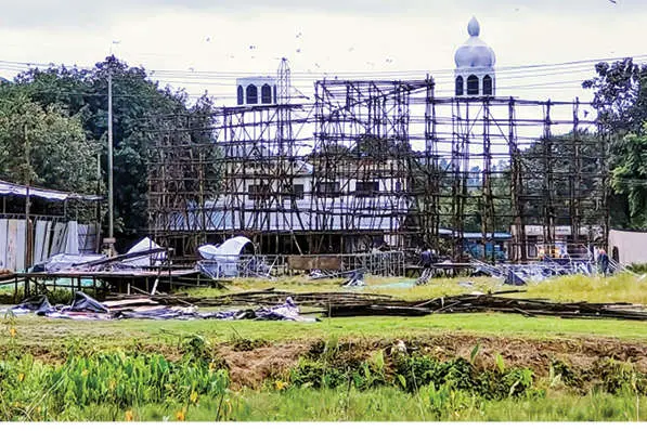 ഇടത്താവളത്തിലെ ‘താജ്മഹൽ’ പൊളിച്ചുനീക്കി