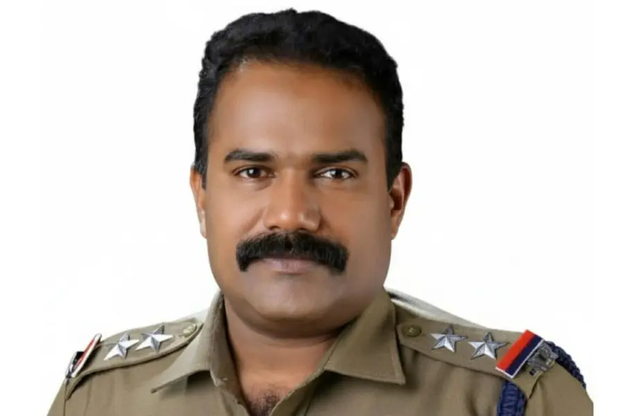 പോലീസുകാരൻ ഭാര്യവീട്ടിൽ ജീവനൊടുക്കിയ നിലയിൽ; കുറ്റാന്വേഷണ മികവിനുള്ള മെഡൽ നേടിയ ഉദ്യോഗസ്ഥൻ