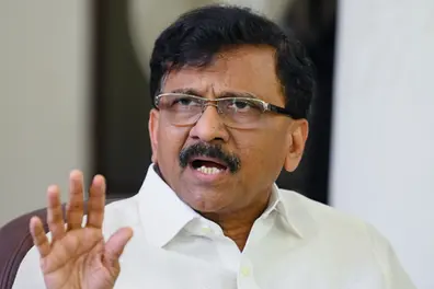 ₹500 crore to Manoj Jarange Patil? Sanjay Raut seeks ED probe, questions BJP