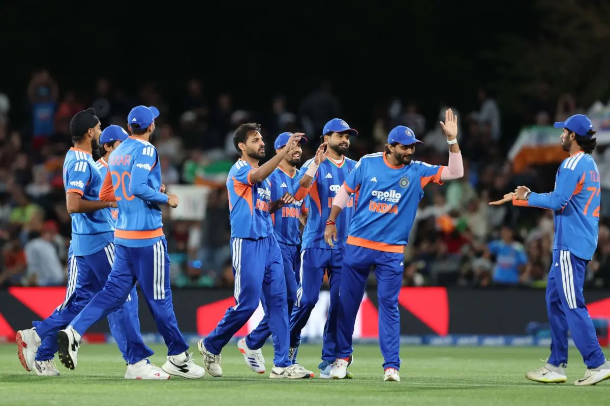 Bhuvneshwar Kumar celebrates the dismissal of Daryl Mitchell with teammates. | Photo: X/@ BCCI