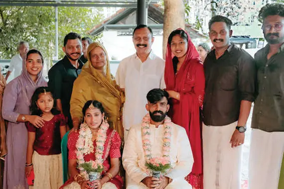സുബൈറും റൈഹാനത്തും ചേർന്നൊരുക്കി നിഷയുടെ മാംഗല്യം