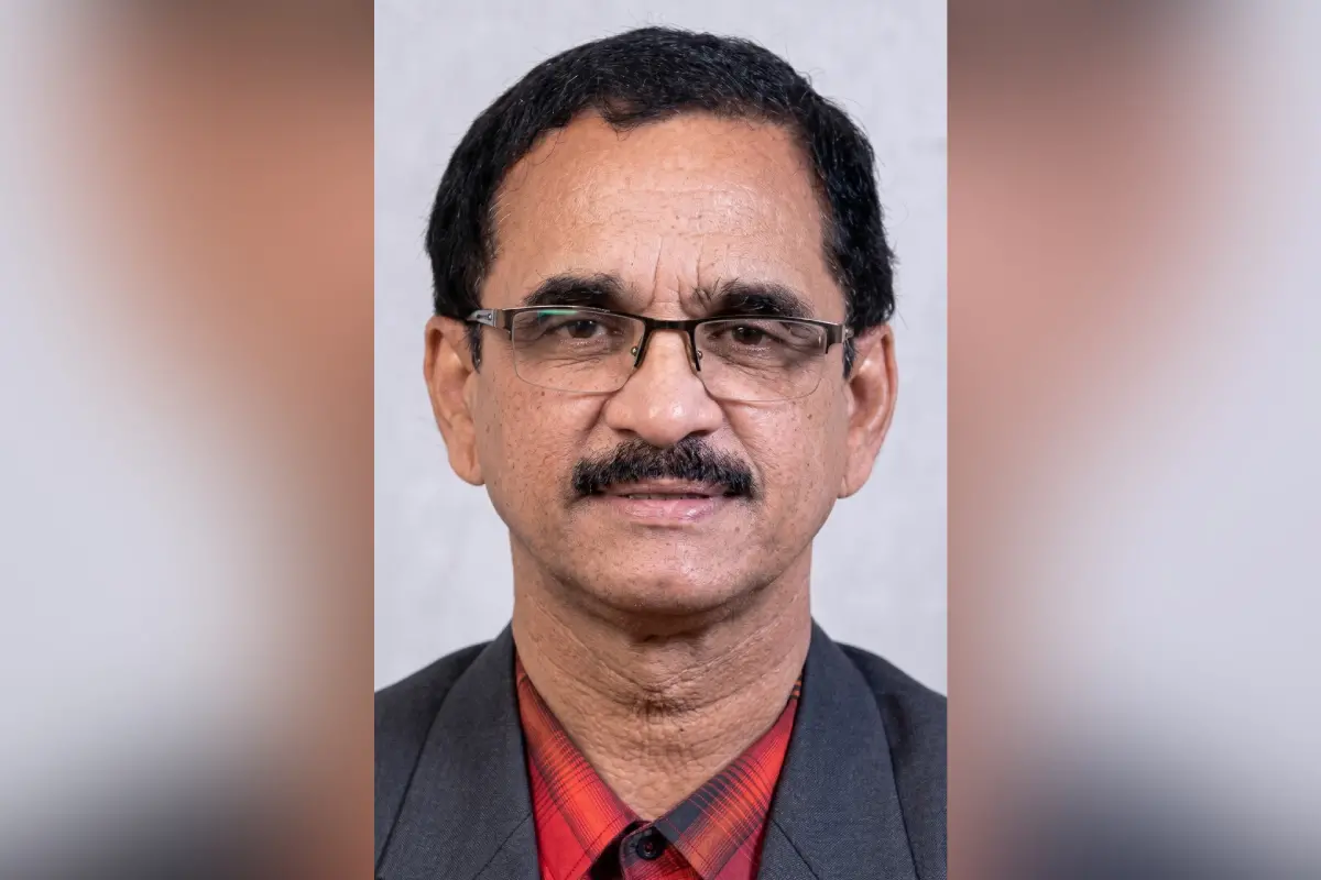 പി.വി. കൃഷ്ണപ്രസാദ് വാരിയര്