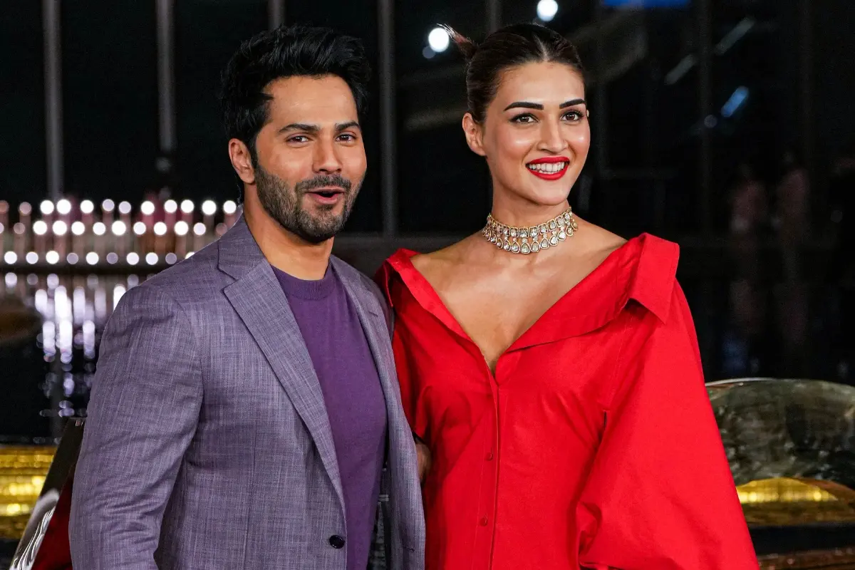 Varun Dhawan, Kriti Sanon | Photo: PTI
