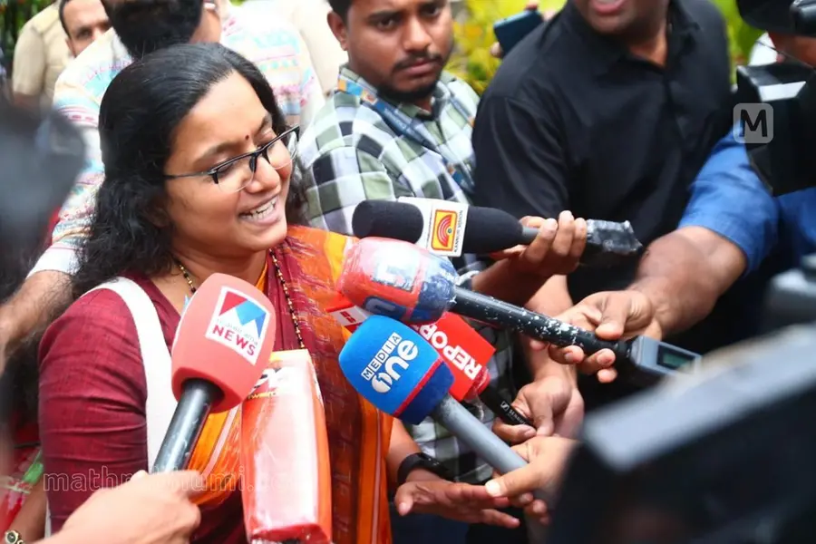 ‘ഭരണം മാറിയതോടെ സർക്കാരും സർവ്വകലാശാലയും നിലപാട് മാറ്റി’; നിയമനക്കേസിൽ പ്രിയ വർഗീസ് സുപ്രീം കോടതിയിൽ