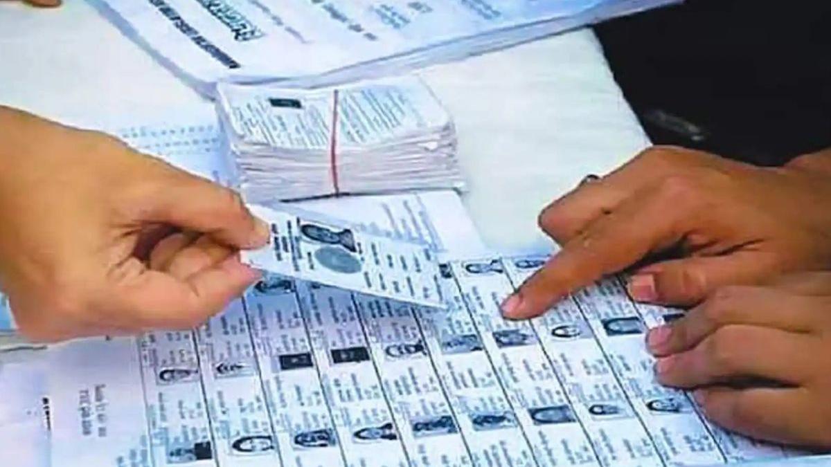 Photo: Mathrubhumi English EC Extends SIR Voter List Deadlines in Five States and Delhi