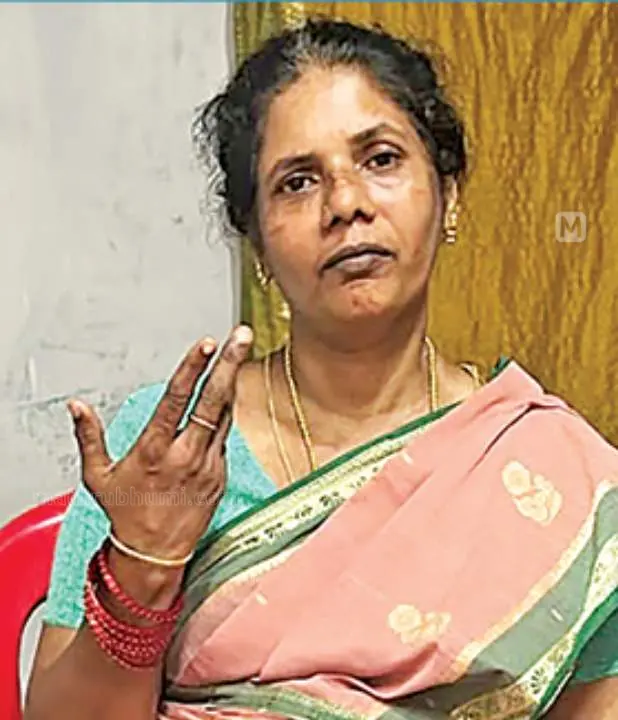 മരിച്ച ജയബാലകൃഷ്ണന്റെ ഭാര്യ ബിന്ദു