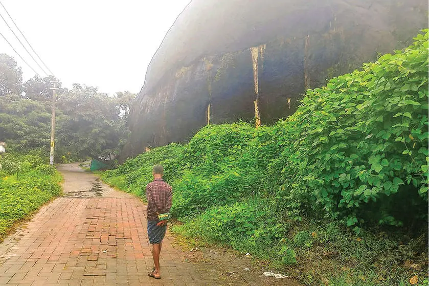 തൃക്കക്കുടിയിലെ ചരിത്രസ്മാരകം ചരിത്രമാകുമോ ?