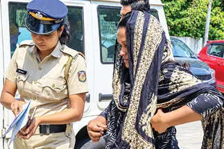 തട്ടിപ്പുകേസ്; വി.ഇ.ഒ.യെ പോലീസ് കസ്റ്റഡിയിൽ വാങ്ങി