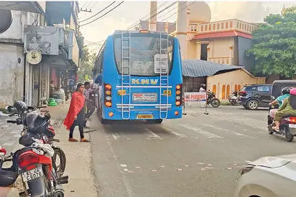 പാവറട്ടി സെന്ററിൽ 'വൺവേ തെറ്റി'