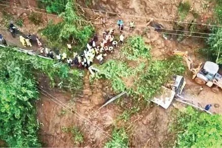 നീലഗിരി മഴക്കെടുതി: കേരളത്തിന്റെടൂറിസം മേഖലയ്ക്ക് തിരിച്ചടിയായി
