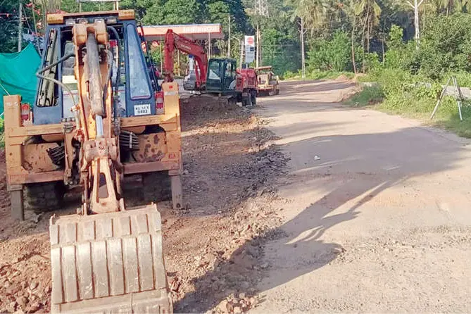 മണ്ണാർക്കാട്-ചിന്നത്തടാകം പാത: ആദ്യ റീച്ചിലെ നവീകരണം വീണ്ടും നിലച്ചു