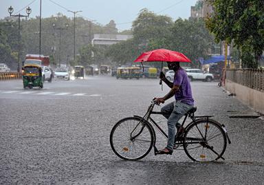 Is winter arriving early in Delhi? Heavy rain brings sharp temperature drop