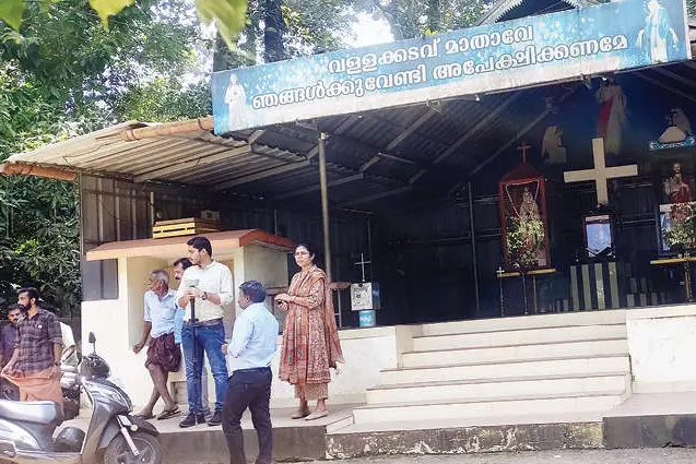 വിശ്വാസം, അതല്ലേ വലുത്...