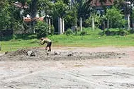 വില്ലേജ് ഒാഫീസർ സ്റ്റോപ്പ് മെമ്മോ നൽകി
