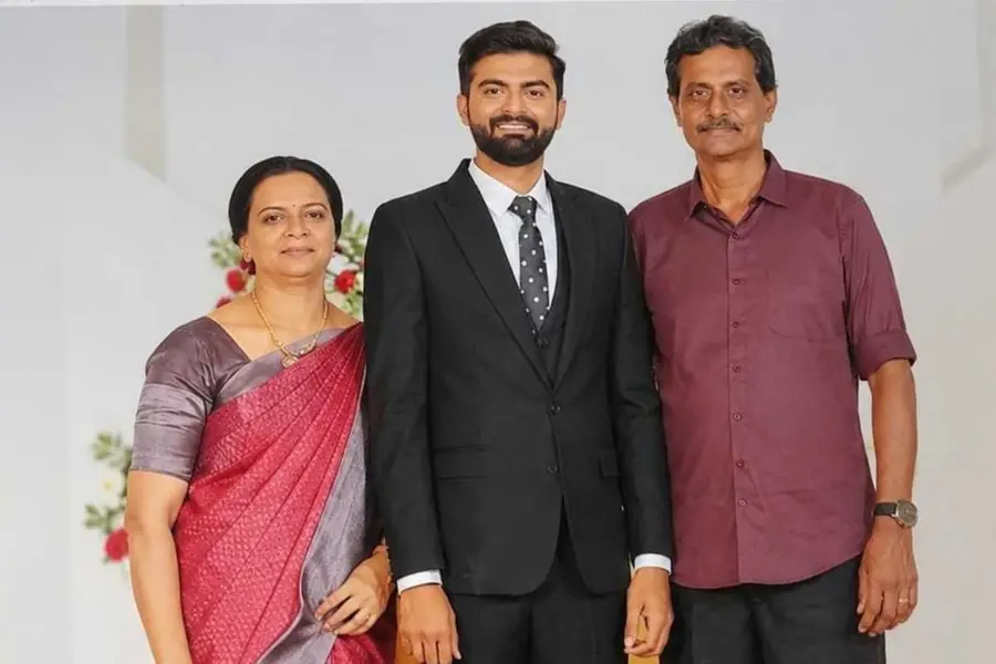 കടബാധ്യത; അച്ഛനും അമ്മയും ആത്മഹത്യ ചെയ്തതിനു പിന്നാലെ മകനും തൂങ്ങിമരിച്ചു, സംഭവം ചങ്ങനാശ്ശേരിയിൽ