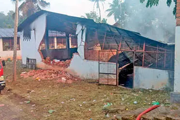 മീയണ്ണൂരിൽ മാലിന്യശേഖരണകേന്ദ്രം കത്തിനശിച്ചു
