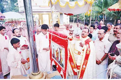 പെരിങ്ങാട് ദേവാലയത്തിൽ സംയുക്ത തിരുനാളിന് കൊടിയേറി